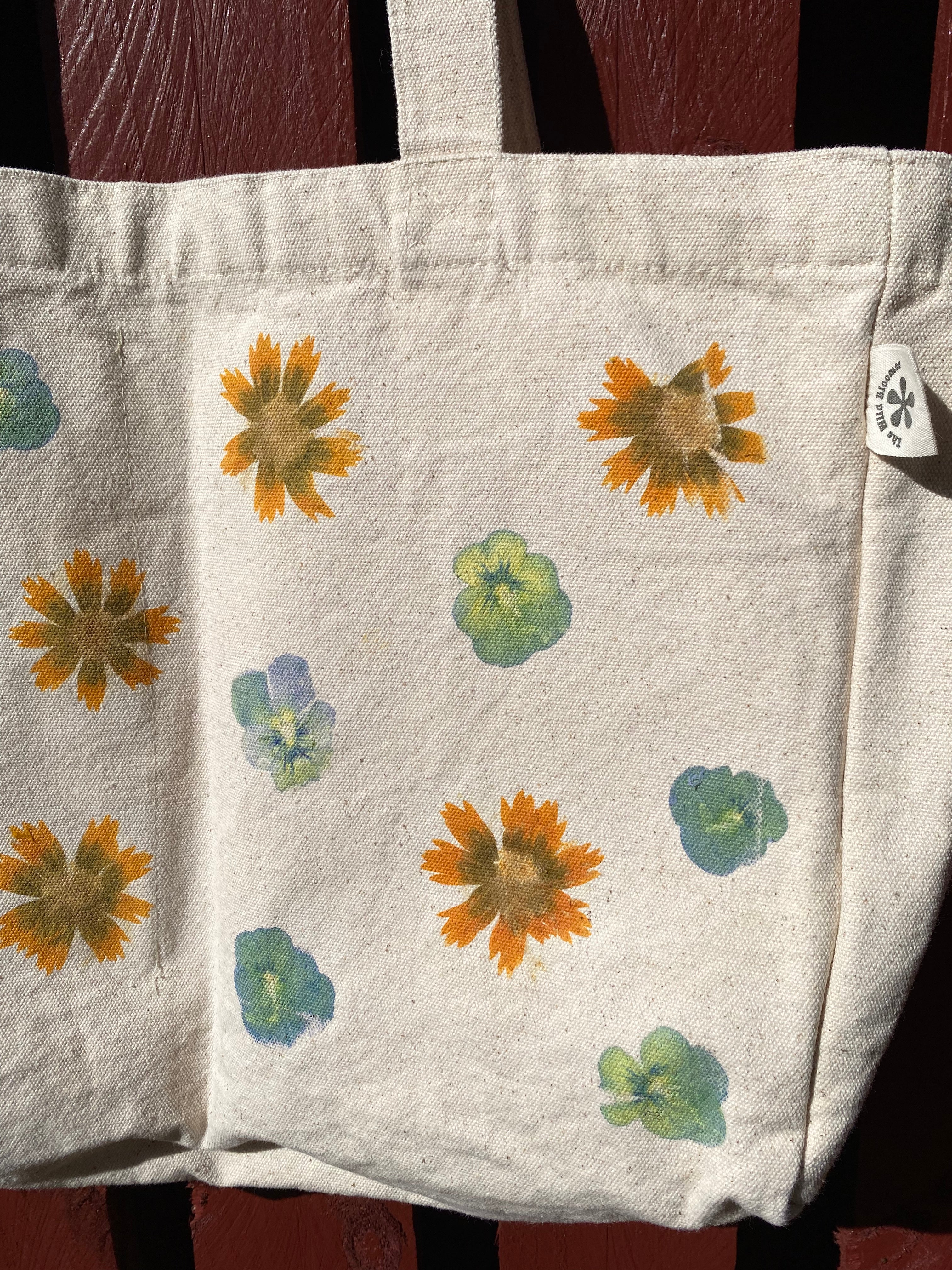 The Flower Garden Large Tote Organic Cotton 01